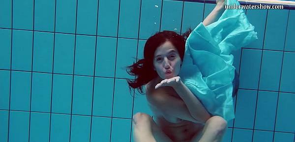 trendsPiyavka Chehova big tits brunette Czech underwater